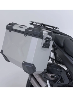 Zestaw: kufry boczne + stelaże PRO TRAX ADV SW-Motech BMW R 1300 R/ RS (25-) srebrne [poj.: 2 x 37 L]