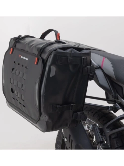 Sakwy wodoodporne SysBag WP L/L SW-Motech + stelaże PRO CF Moto 450 MT (23-) [poj.: 2 x 27-40L]