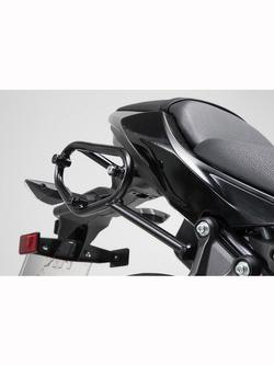 Zestaw: kufry boczne plastikowe + stelaż URBAN ABS SW-MOTECH Kawasaki Ninja 650/ Z 650 (16-)[pojemność: 2 x 16,5l]