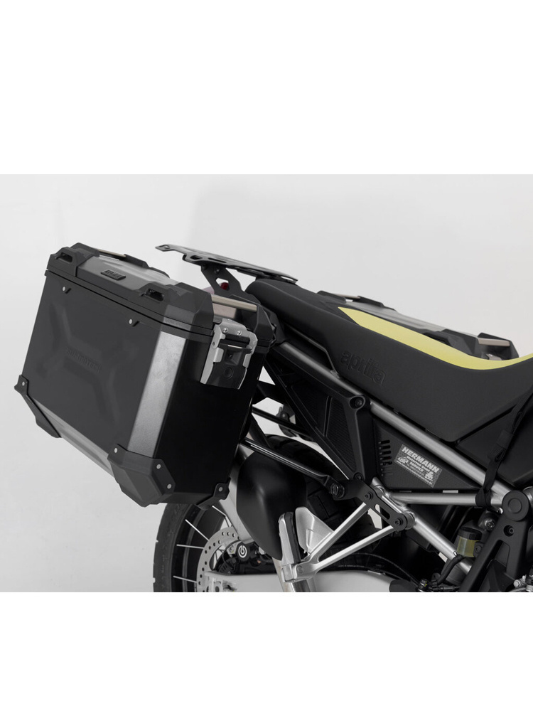 Zestaw: kufry boczne TRAX ADV + stelaże PRO 45/37 L SSw-Motech Aprilia Tuareg 660 (21-)/ Rally (24-) (pojemność 37 i 45 L) czarne