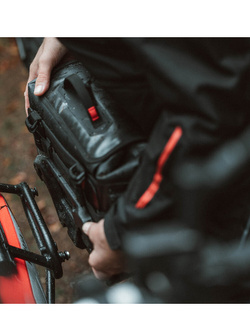 Sakwy wodoodporne SysBag WP M/M SW-MOTECH + stelaże SLC do Aprilia Tuareg 660 (21-)/ Rally (24-) [pojemność: 2 x 17-23L]