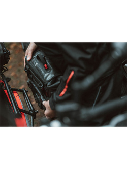 Sakwy wodoodporne SysBag WP S/S SW-MOTECH + stelaże SLC BMW R12 nineT (24-)/ S (25-) [pojemność: 2 x 12-16L]