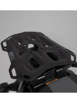 Zestaw: kufer centralny DUSC L + stelaż Adventure-rack SW-Motech Suzuki DL 650 V-Strom (16-)/ V-Strom 1050/ XT (19-)/ DE (23-)/ DL 1000 V-Strom/ XT (14-19) [poj.: 41l]