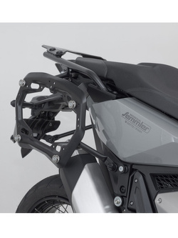 Zestaw: kufry boczne TRAX ADV + stelaże PRO 45/37 L Sw-Motech Honda X-ADV (20-) (pojemność 37 i 45 L) czarne