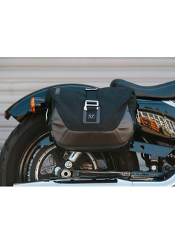 Zestaw: sakwy boczne LEGEND GEAR LC2 + stelaże Harley-Davidson Sportster Iron / Roadster  883 [04-20] [pojemność: 13,5 + 9,8 L]