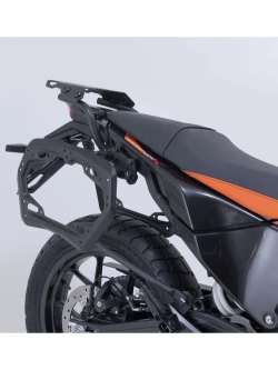 Zestaw: kufry boczne + stelaże PRO TRAX ADV SW-Motech KTM (wybrane modele) czarne [poj.: 2 x 37 L]
