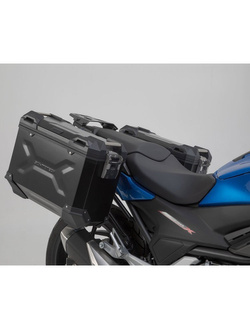 Zestaw: kufry boczne + stelaże PRO TRAX ADV SW-MOTECH 45/45L do motocykla Honda NC750X (16-20)/ S (16-) [pojemność 2 x 45 L]