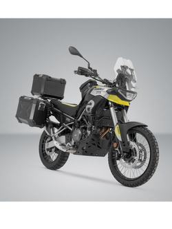 Zestaw: kufry boczne + kufer centralny + stelaże TRAX ADV do motocykla Aprilia Tuareg 660 (21-) [całkowita pojemność: 150l] czarny