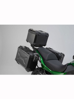 Zestaw: kufry boczne 45/45/38 + kufer centralny TRAX ADV + stelaże SW-MOTECH Honda CB 500 X (13-)/ NX500 (23-) [pojemność: 2 x 45l + 38l] czarne
