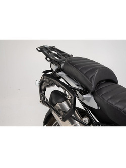 Zestaw: kufry boczne + kufer centralny + stelaże TRAX ADV do motocykla BMW R 1200 GS LC (13-), R 1200 GS LC Adventure (13-), R 1200 GS LC Rallye (16-), R 1250 GS (18-), R 1250 GS Adventure (18-)[całkowita pojemność: 150l]