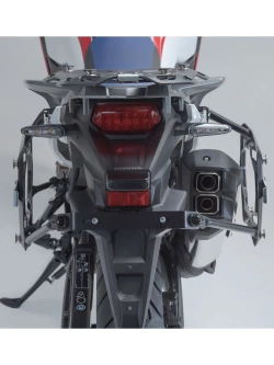 Zestaw: kufry boczne DUSC M i L + kufer centralny DUSC XL + stelaże SW-Motech Honda CRF1000L Africa Twin (18-) [poj.: 33 + 41 + 55l]