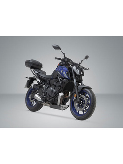 Zestaw: kufer centralny plastikowy Urban ABS + stelaż SW-MOTECH Yamaha MT-07 RM17 (18-) [pojemność 16-29 L ]