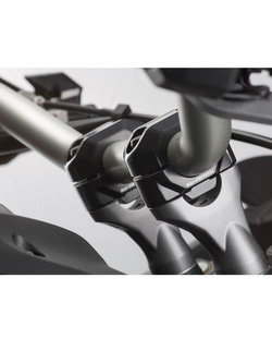 Zestaw podwyższający kierownicę SW-MOTECH Honda, Benelii, KTM, Suzuki, Yamaha (wybrane modele) [H: 30mm] czarny