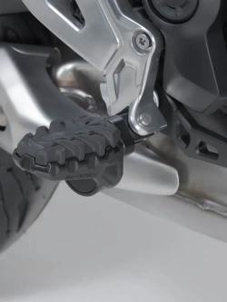 Podnóżki motocyklowe EVO SW-Motech Triumph Tiger 660 Sport (24-) czarne