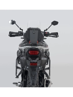 Zestaw: kufry boczne DUSC L + kufer centralny DUSC XL + stelaże PRO + stelaż Adventure-Rack SW-Motech Honda XL 750 Transalp (23-) [poj.: 1 x 55l + 2 x 41l]