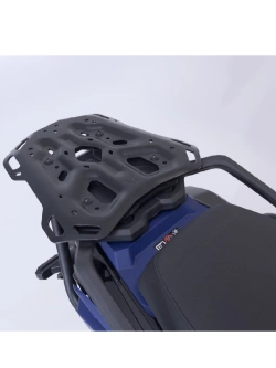 Zestaw: kufry boczne DUSC L + kufer centralny DUSC M + stelaże PRO + stelaż Adventure-Rack SW-Motech Suzuki V-Strom 1050/ XT (19-) [poj.: 1 x 33l + 2 x 41l]