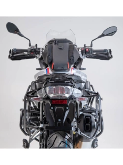 Zestaw: kufry boczne DUSC M i L + stelaże PRO SW-Motech BMW R 1200 GS (12-18)/ R 1250 GS (18-) [poj.: 33l + 41l]