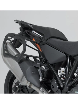 Zestaw: kufry boczne DUSC M i L + stelaże PRO SW-Motech KTM Super Adventure 1290/ R/ S (21-) [poj.: 33l + 41l]