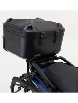 Zestaw: kufer centralny DUSC L + stelaż Street-rack SW-Motech KTM 250 Adventure (25-)/ 390 Adventure/ R/ X (25-) [poj.: 41l]