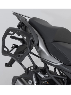 Zestaw: kufry boczne TRAX ADV + stelaże PRO SW-MOTECH 45/45L do motocykla Kawasaki Versys 1000 / 1000 S (18-), 1100/ SE (24-) [poj.: 2 x 45 L] czarne