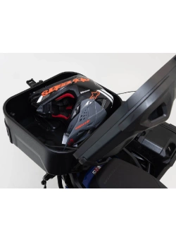 Zestaw: kufer centralny DUSC L + stelaż Adventure-rack SW-Motech Kawasaki Versys 650 (14-) [poj.: 41l]