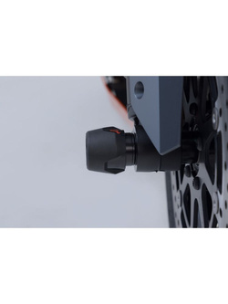 Crash pady przedniej osi SW-MOTECH do wybranych modeli CF Moto/ Husqvarna/ KTM czarne