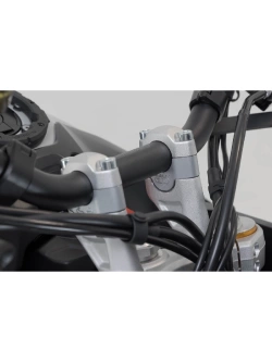 Zestaw podwyższający kierownicę Ø28 SW-Motech Triumph Tiger 900 GT/ Pro, Rally Pro (23-) srebrny [+20 mm]
