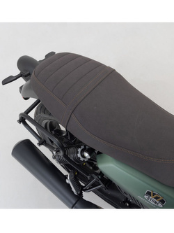 Zestaw sakw bocznych LEGEND GEAR LC2 Black Edition ze stelażami SW-MOTECH do Moto-Guzzi V7 IV Stone (20-) [pojemność: 2 x 13,5 L]