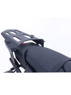 Zestaw: kufer centralny plastikowy Urban ABS + stelaż SW-MOTECH Yamaha MT-10 (21-) [pojemność 16-29 L]