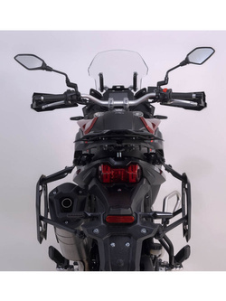 Zestaw: kufry boczne + stelaże PRO TRAX ADV 45/37 L do motocyklia Voge 650DS R810C / 650 DSX (21-) srebrne [pojemność 45 + 37 L]