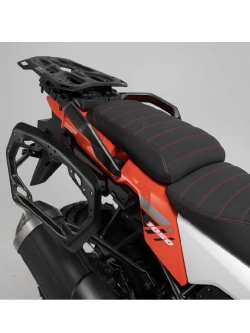 Zestaw: kufry boczne DUSC L + kufer centralny DUSC M + stelaże PRO + stelaż Adventure-Rack SW-Motech Suzuki V-Strom 1050/ XT (19-) [poj.: 1 x 33l + 2 x 41l]