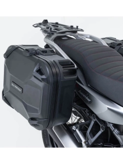 Zestaw: kufry boczne DUSC L + kufer centralny DUSC XL + stelaże PRO + stelaż Adventure-Rack SW-Motech Honda XL 750 Transalp (23-) [poj.: 1 x 55l + 2 x 41l]