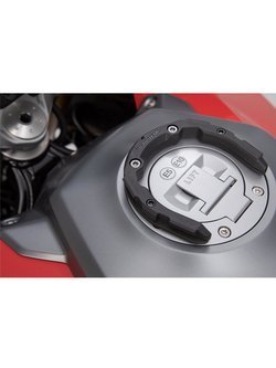 Mocowanie tank ring PRO Sw-Motech do Ducati Streetfighter V4 [19-],1299 Panigale S [15-], Aprilia Tuono V4 [11-],ETV 1200 Caponord VKA [13-22], Panigale V4 R / S [18-], Moto-Guzzi Norge 1200]