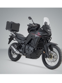 Zestaw: kufer centralny czarny TRAX ADV + stelaż Adventure-rack SW-Motech Honda XL750 Transalp (22-23) [pojemność: 38 L]