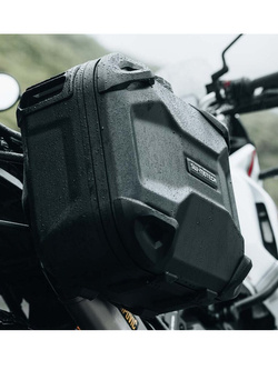Zestaw: kufry boczne DUSC M + stelaże PRO SW-MOTECH do motocykla Kawasaki Versys 1000 (18-)  [pojemność 2 x 33 l]