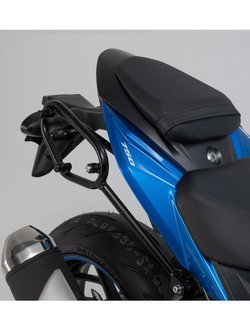 Zestaw: kufry boczne plastikowe Urban ABS + stelaże SLC SW-MOTECH SUZUKI GSX-S 750 WC50/51/52 (16-) [pojemność: 2 x 16,5l]