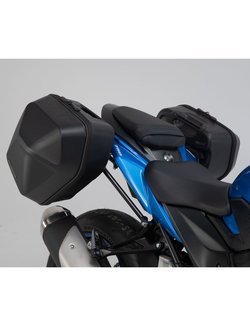 Zestaw: kufry boczne plastikowe Urban ABS + stelaże SLC SW-MOTECH SUZUKI GSX-S 750 WC50/51/52 (16-) [pojemność: 2 x 16,5l]