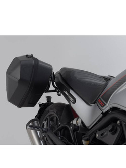 Zestaw: kufry boczne plastikowe Urban ABS + stelaże SLC Sw-Motech Benelli Leoncino 500 / Trail (17-) [pojemność: 2 x 16,5l]