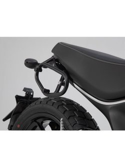 Zestaw: kufry boczne plastikowe Urban ABS + stelaże SLC Sw-Motech Ducati Scrambler  Icon/ Icon Dark (18-22), Scrambler Nightshift (20-22), Full Throttle (18-20), Desert Sled (16-) [pojemność: 2 x 16,5l]