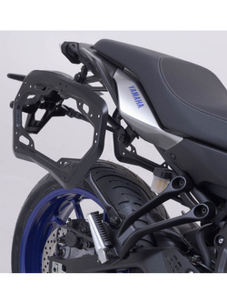 Zestaw: kufry boczne + stelaże PRO TRAX ADV SW-Motech Yamaha MT-07 Tracer (16-) [poj.: 2 x 37 L] srebrne