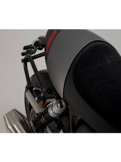 Zestaw sakw bocznych LEGEND GEAR LC1 ze stelażami SLC SW-MOTECH Triumph Thruxton RS (19-) [pojemność: 2 x 9,8 L] czarno-brązowych