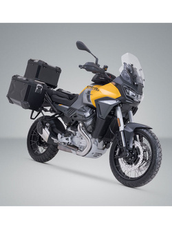 Zestaw: kufry boczne + kufer centralny TRAX ADV + stelaże SW-Motech Moto Guzzi Stelvio (23-) czarne [poj.: 2 x 37l + 38l]